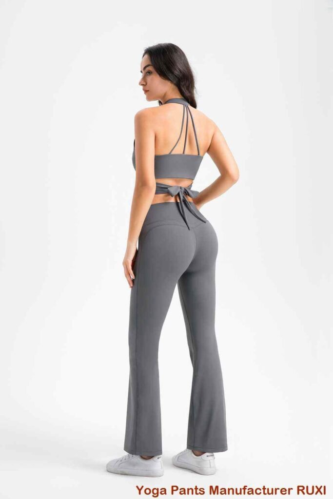 женские зеленые спортивные шорты