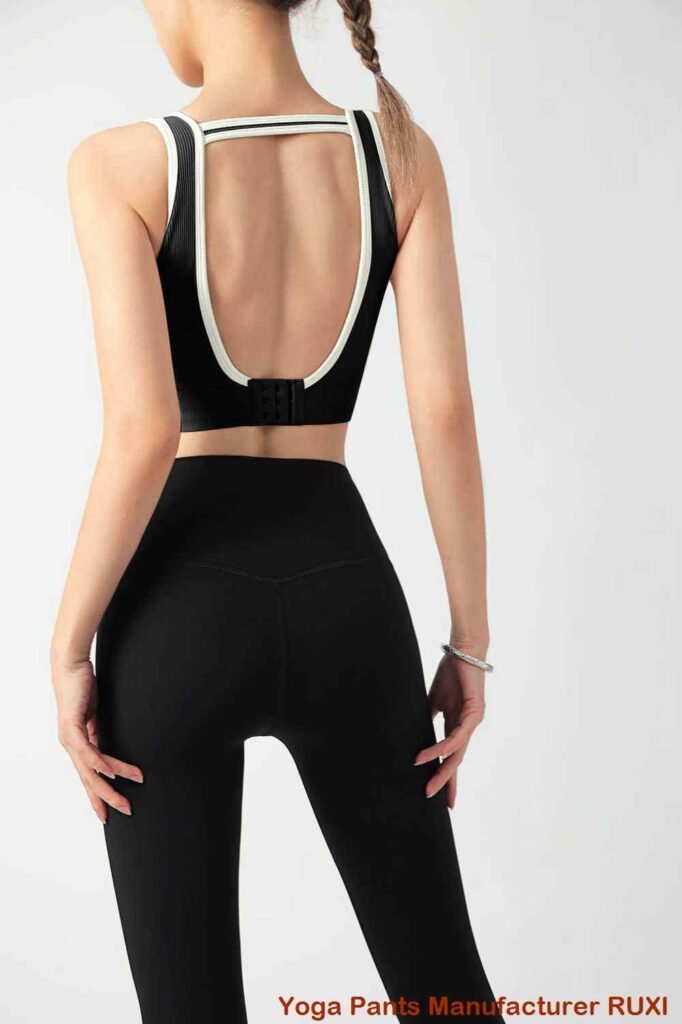 лучшие леггинсы с карманами RUXI