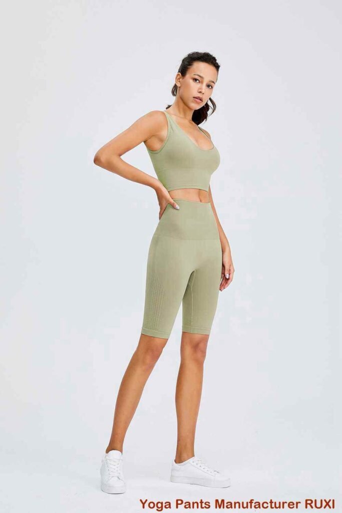 бесшовный спортивный топ RUXI